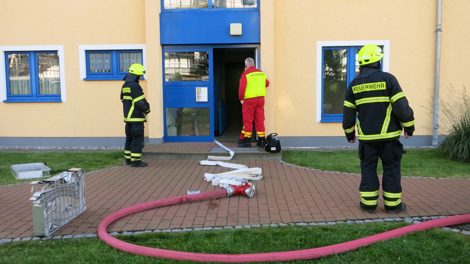 Bernau: Feuerwehreinsatz An der Tränke in Bernau 1 Bernau: Feuerwehreinsatz an der Tränke - Bernau LIVE