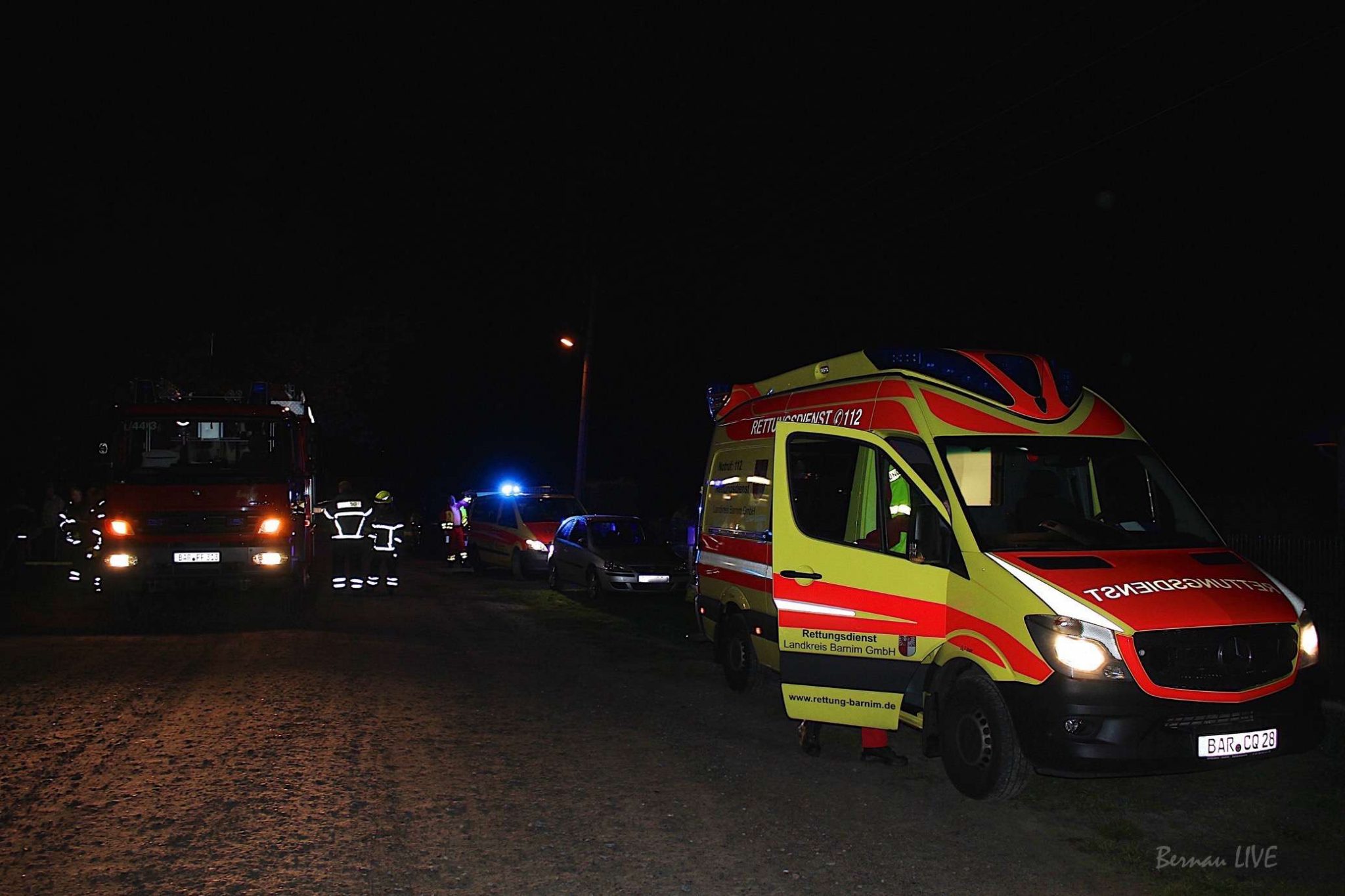 Abendlicher Feuerwehreinsatz in Bernau-Niebelungen 28 Feuerwehr, Bernau, Brand, Bernau LIVE