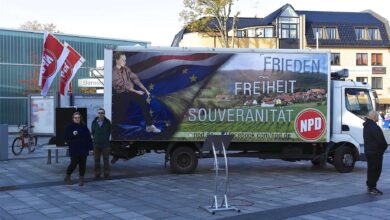 NPD Kundgebung in Bernau - grösseres Auto aber mehr auch nicht!