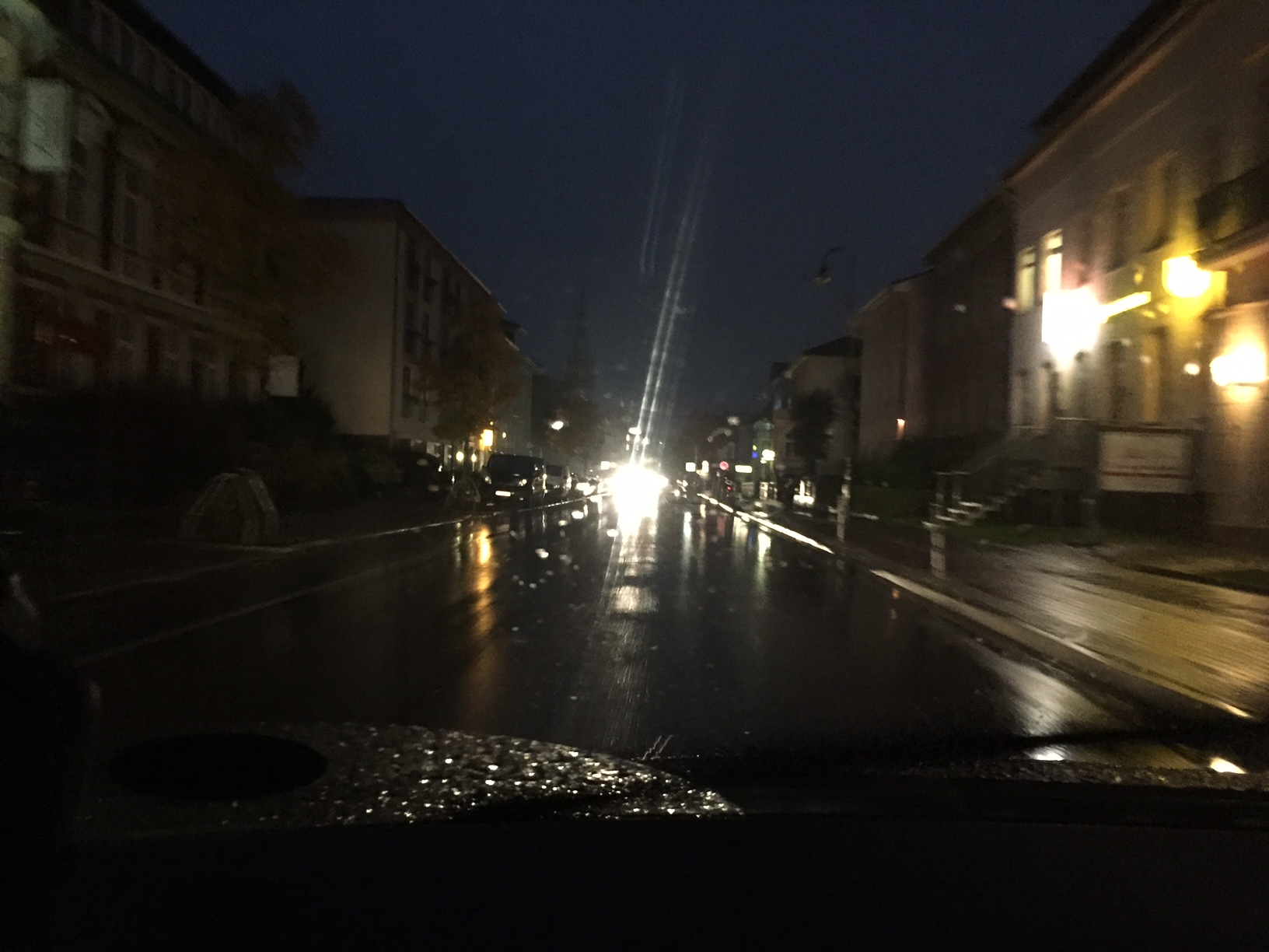Bernau: Fehlende Strassenbeleuchtung im Herbst