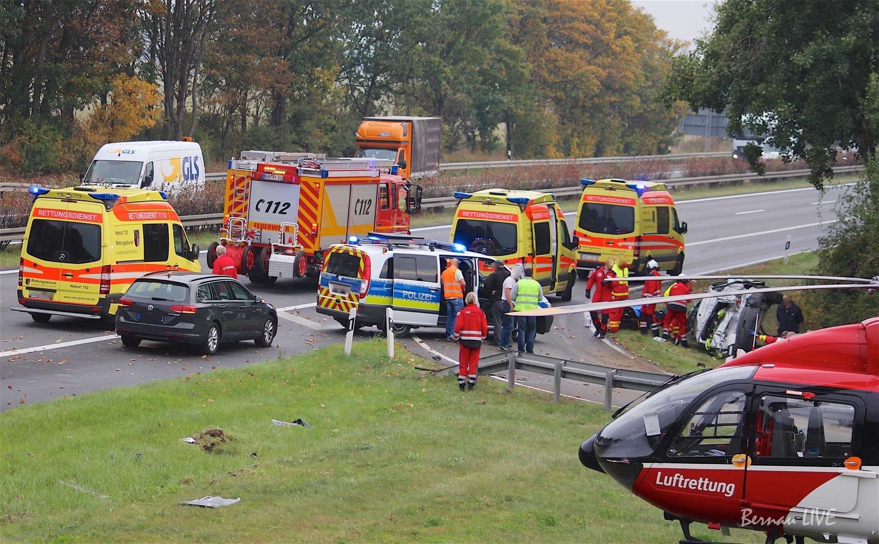 Verkehrsmeldung: Schwerer Unfall Bernau SÜD- PKW überschlagen