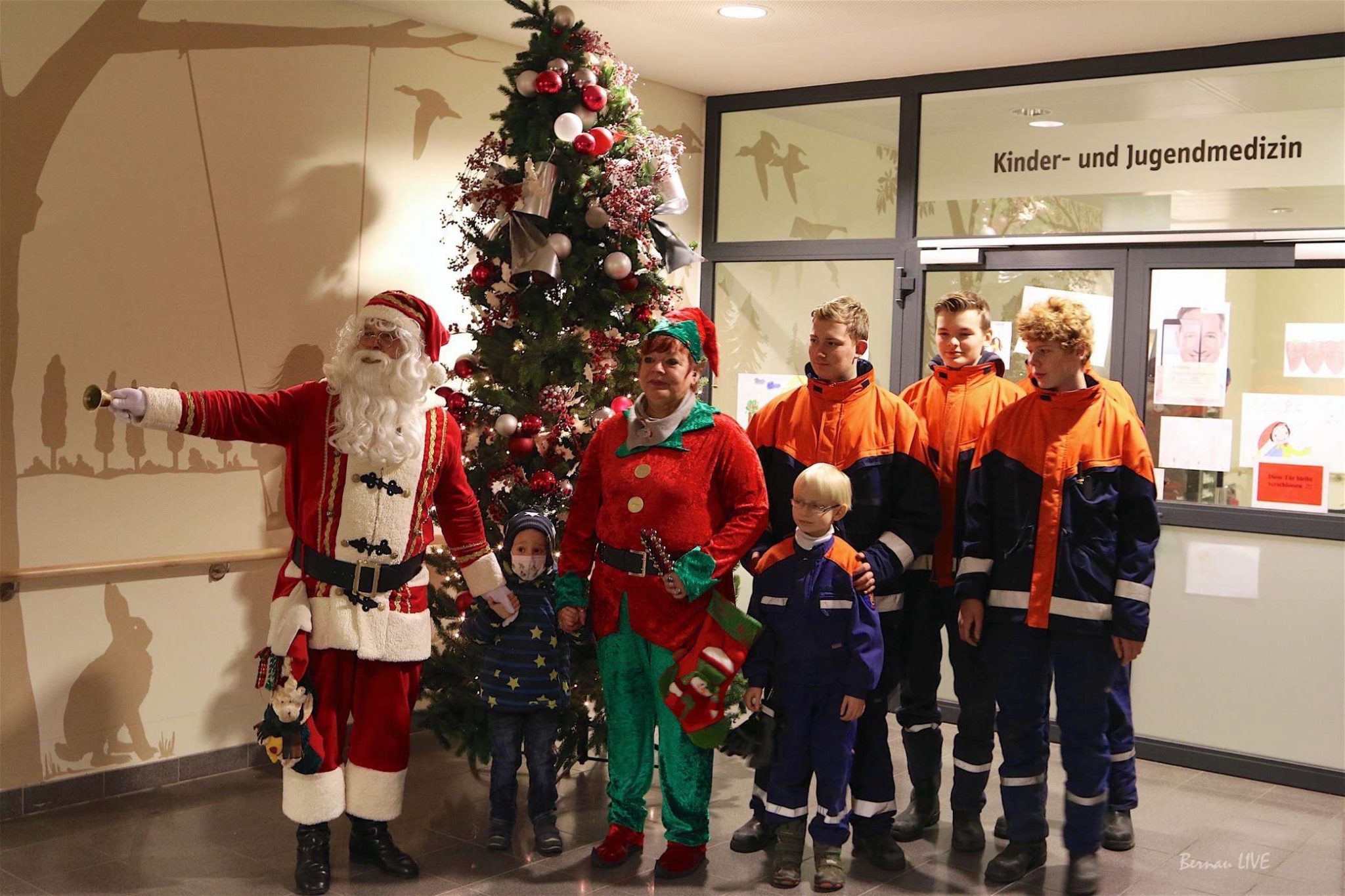 Kinderlächeln: Feuerwehr erfüllte krebskranken Elias Herzenswunsch 1 Kinderlächeln: Feuerwehr erfüllte krebskranken Elias Herzenswunsch