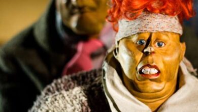 Galerie Bernau - Puppentheater für Erwachsene - Der weiße Hammer. Ein schwarzes Stück