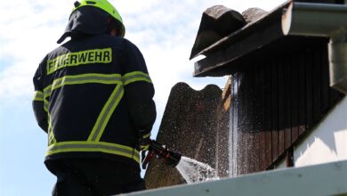 Bernau: Bungalowbrand und Kind auf dem Schulweg angefahren