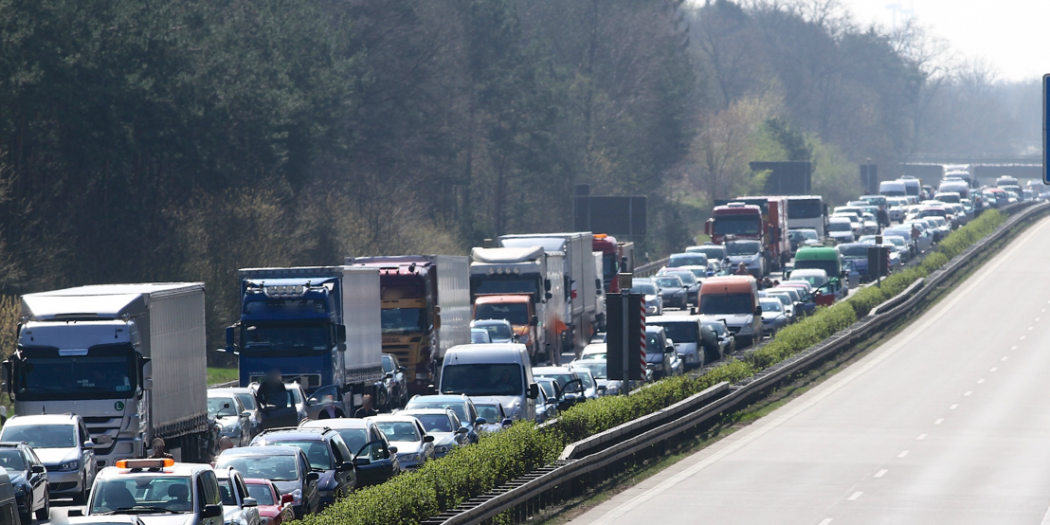 Barnim - A11: Mega Staus sorgten am 1. Ferien-Wochenende für Frust 1 Barnim: Mega Staus sorgten am 1. Ferien-Wochenende für Frust