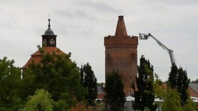 Die Feuerwehr Bernau am Hungerturm unserer Stadt