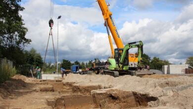 Neuer Kunstrasenplatz: In Bernau - Rehberge wird geklotzt