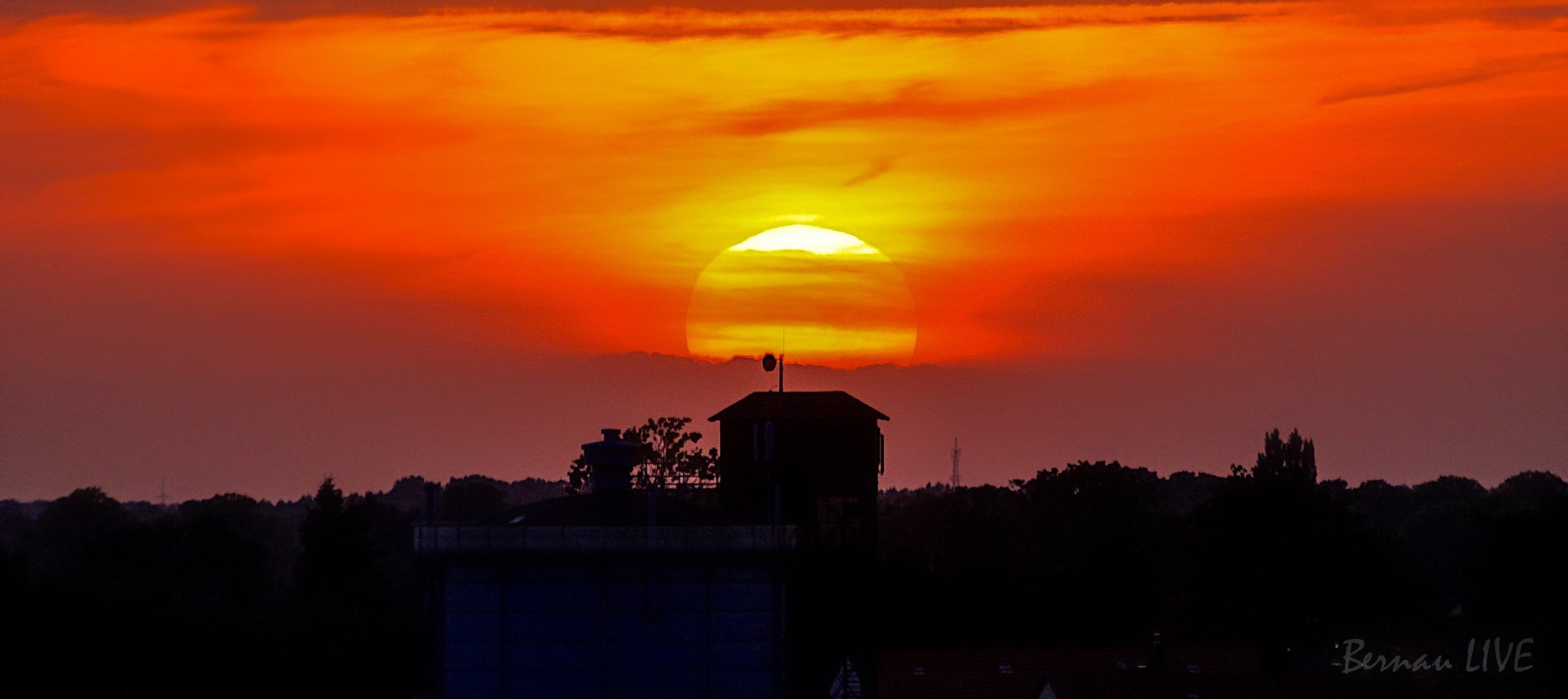 Der letzte August-Tag verabschiedet sich mit tollem Sonnenuntergang 8 Bernau: Der letzte August-Tag verabschiedet sich mit tollem Sonnenuntergang