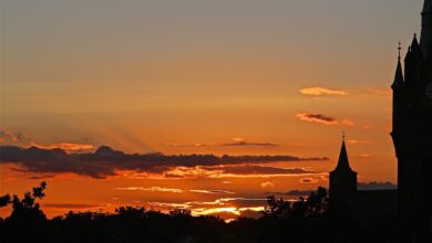 Halbe Sachen: Sonnenuntergang zum Faulpelztag in Bernau