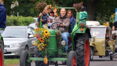 Heide- und Erntefest in Schönow mit traditionellem Umzug gestartet