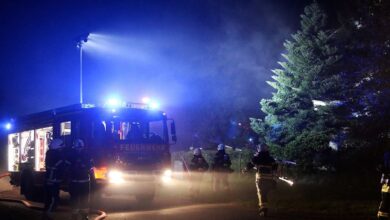 Panketal: Feuer im EFH - zeitgleich PKW - Vollbrand auf der A11