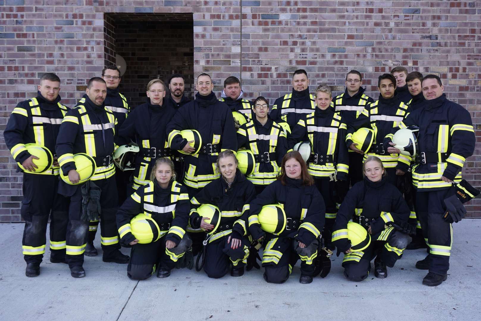 Willkommen bei der Freiwilligen Feuerwehr Bernau - 18 neue Kameraden