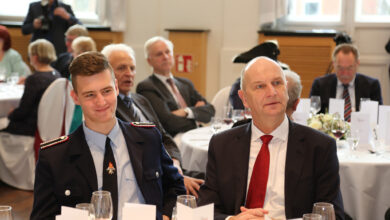 Stark und Woidke sagten Ehrenamtlern in der Staatskanzlei „Danke“ 14 Bandenburg: Britta Stark und Dietmar Woidke sagten Ehrenamtlern in der Staatskanzlei „Danke“