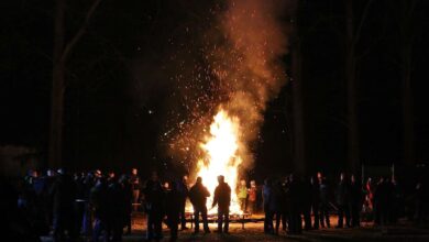 Traditionelles Weihnachtsbaumverbrennen in Ahrensfelde