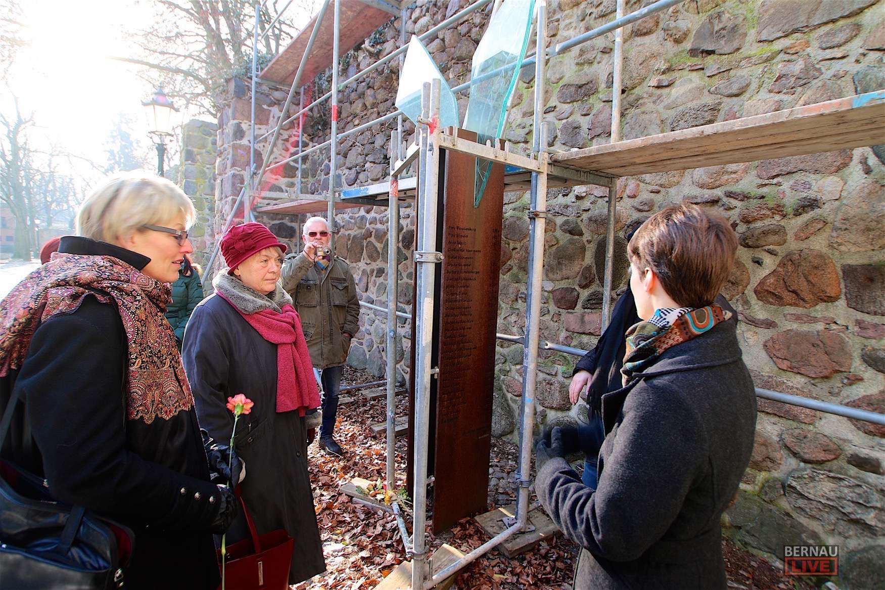 Bernau: Denkmal für die Opfer der Hexenprozesse besucht