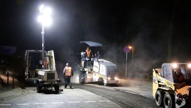 20 Tonnen Asphalt für die Kreuzung an der Jahnstraße in Bernau