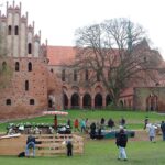 Die Sonne ist da: Auf zum Oster-Kloster-Spektakel nach Chorin 11 Bernau LIVE