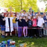 Bernau: 60 Liter Farbe, 50 Sprühdosen und 75 stolze SchülerInnen 11 Bernau: 60 Liter Farbe, 50 Sprühdosen und 75 stolze SchülerInnen