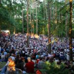 Ein traumhafter Sommerabend mit BIRDY in der Waldkirche Lobetal 5 Bernau LIVE