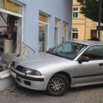 Nachtrag PKW gegen Haus + Diebstahl - Polizei sucht Täter mit Bild 2 Bernau LIVE