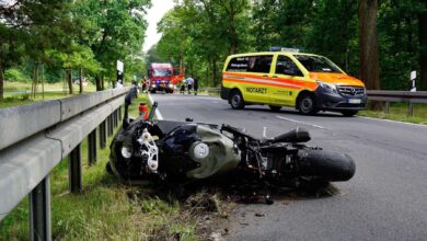 Bernau: Schwerer Motorradunfall zwischen Schönow und Gorinsee