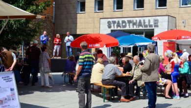 Bernau: Pressefest der LINKEN und Mädchenflohmarkt am Steintor