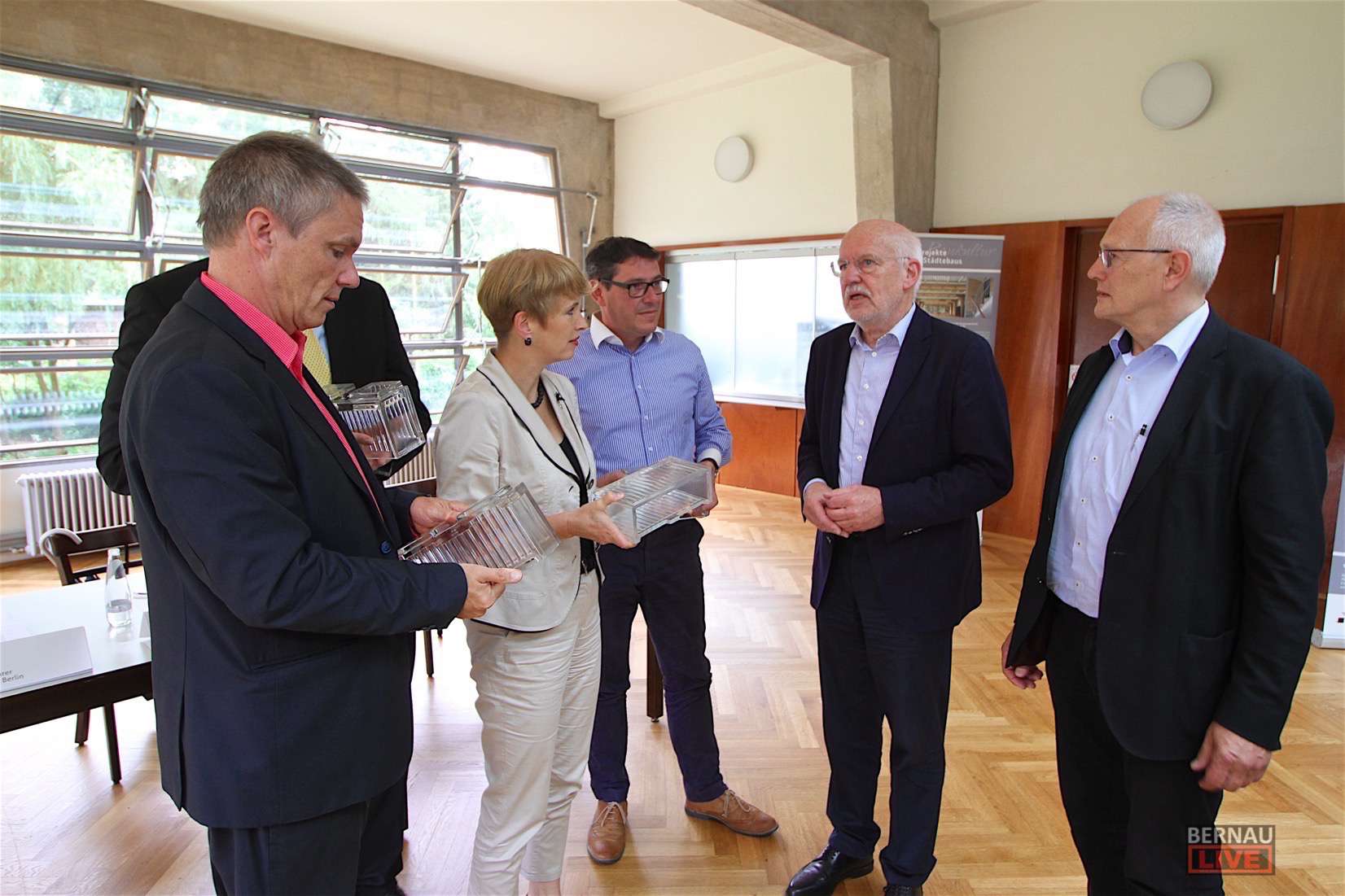 Kulturministerin Münch zu Besuch im Unesco Welterbe Bauhaus Bernau
