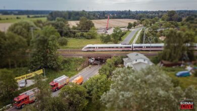 Update zum Unfall LKW gegen Brücke in Bernau b. Berlin