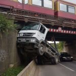 Update zum Unfall LKW gegen Brücke in Bernau b. Berlin 15 Bernau LIVE