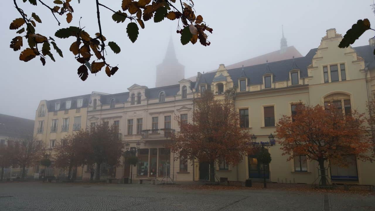 Bernau: Mit dichtem Nebel und Sichtweiten von teils unter 50 Meter, starten wir in den heutigen Mittwoch. 