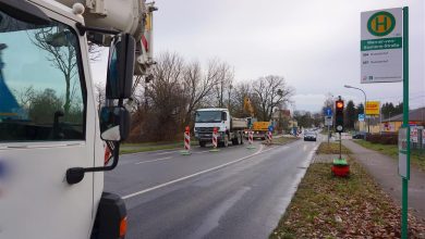 Bernau: Baustelle auf der Oranienburger Straße sorgt für Stau