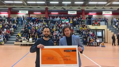 Interhyp AG unterstützt Jugendarbeit des Lok Bernau mit 1.000 Euro