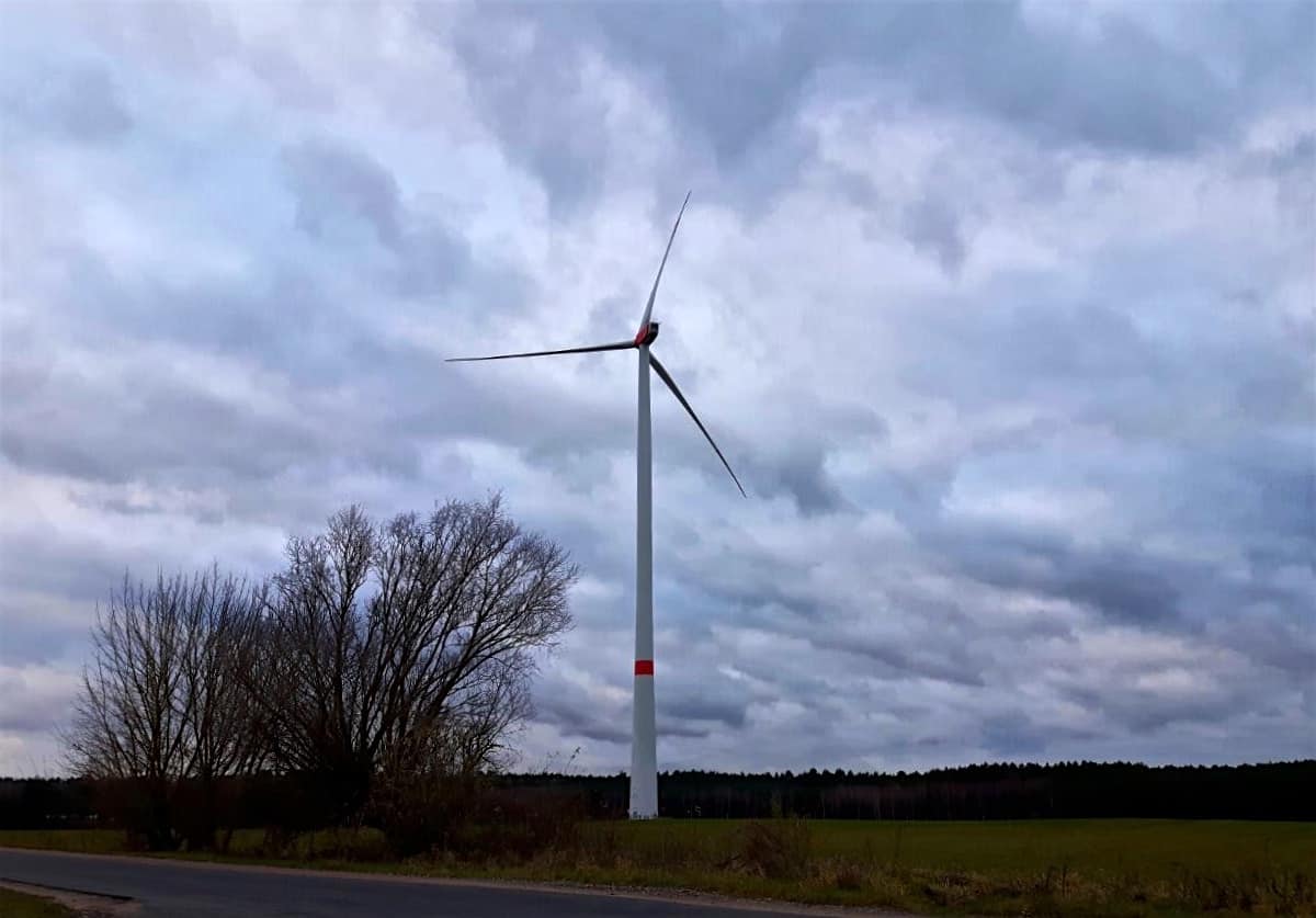 Bernau - Lobetal: Dunkle Wolken ziehen über neue Windkraftanlage