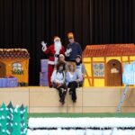 Weihnachtstrubel und viel Theater im Hort der Grundschule am Rollberg 3 Bernau LIVE