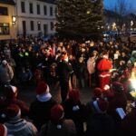 Öffentliches Weihnachtssingen auf dem Platz am Steintor in Bernau