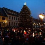 Öffentliches Weihnachtssingen auf dem Platz am Steintor in Bernau