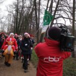Advents-Eisbaden im Obersee in Lanke bei 3.3 Grad Wassertemperatur 21 Bernau LIVE