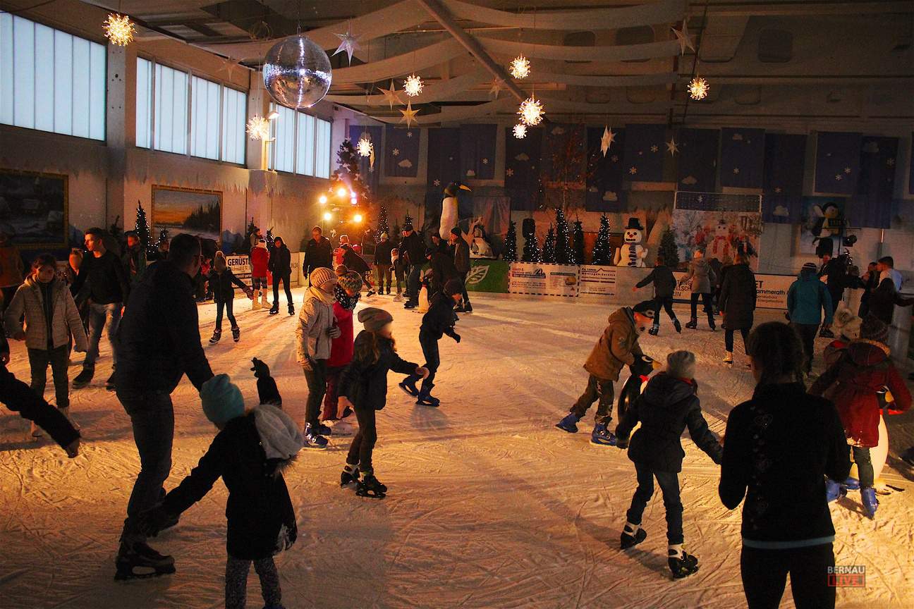 Noch bis 20 Uhr - Eis-Disco bei den Stadtwerken on Ice in Bernau