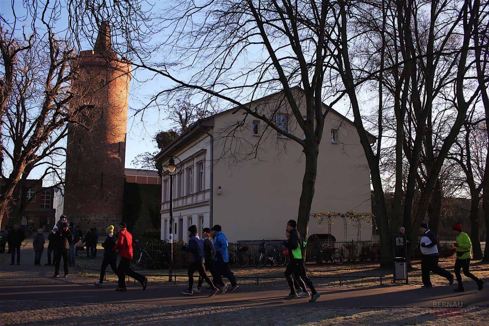 Die Stadt Bernau lädt zum Silvesterlauf durch den Bernauer Stadtpark