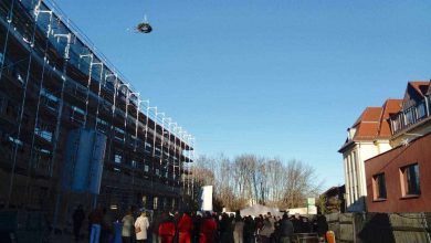 Das Immanuel Klinikum Bernau feierte Richtfest für den Erweiterungsbau