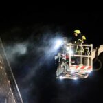 Brand in Bernau: Feuer griff vom Carport auf ein Einfamilienhaus über