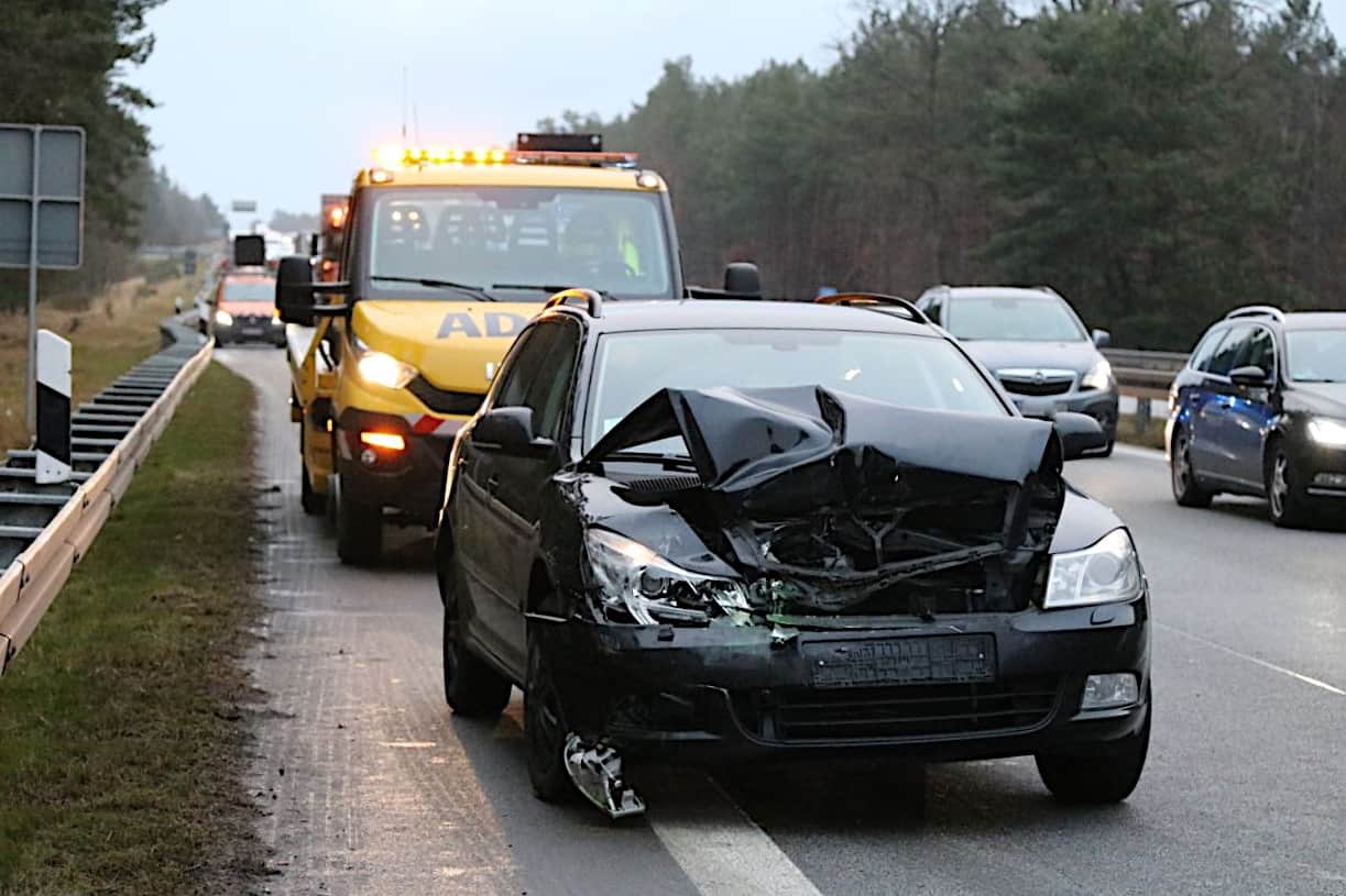 Barnim: Schwerer Verkehrsunfall auf der A11 - Chorin und weitere Meldungen