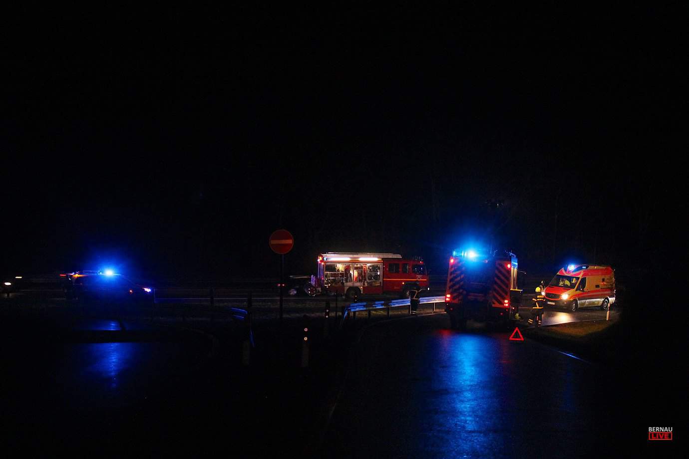 Schwerer Verkehrsunfall auf der A11 - AS Bernau Süd