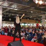Schlagerfans feierten Annemarie Eilfeld in der Bahnhofs-Passage Bernau 6 Bernau LIVE