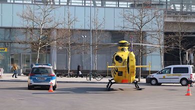 Berlin: Kurioser Unfall: Bus kollidiert mit Rettungshubschrauber Christoph 31