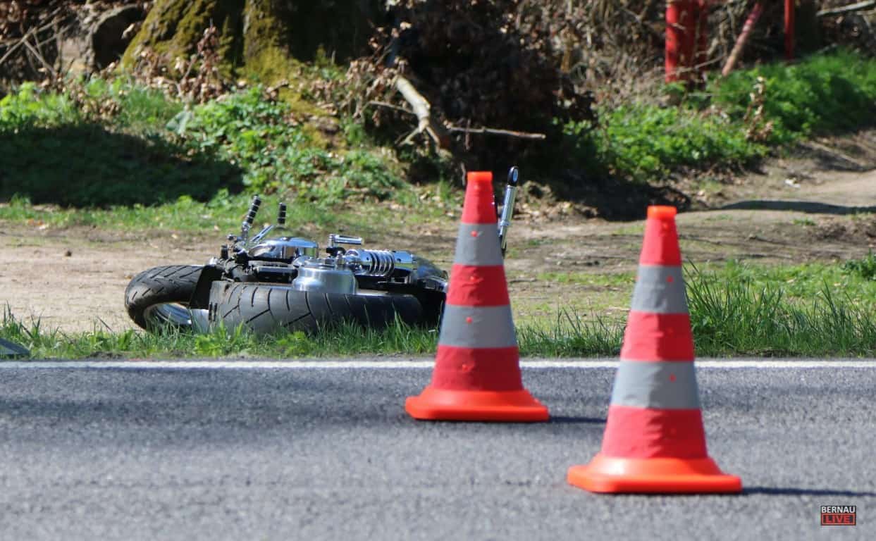 Barnim: Mehrere Menschen bei Motorradunfällen verletzt