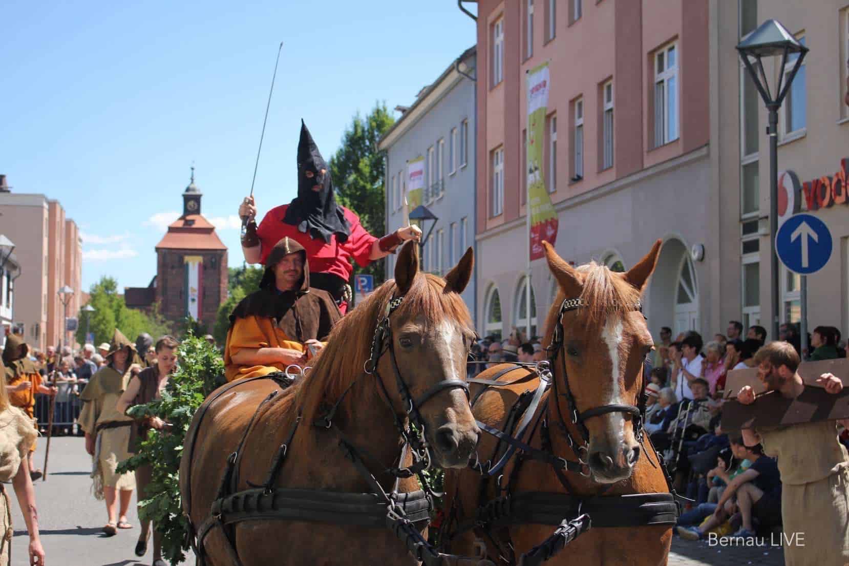 Hussitenfest Bernau: Verleih von Kostümen zum Festumzug
