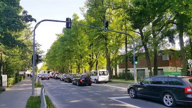 Wunder geschehen: Ampel an der Oranienburger Straße in Bernau aktiv