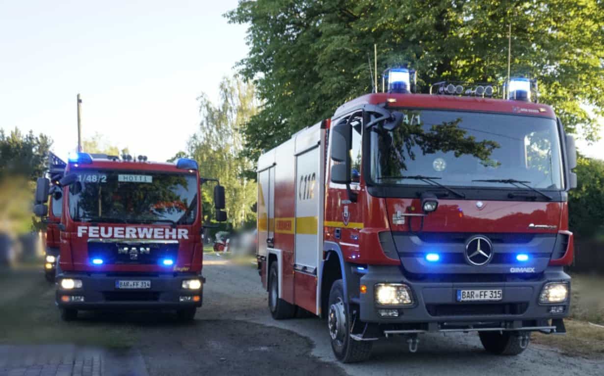 Feuerwehr Bernau: Bei Löscharbeiten leblose Person aufgefunden