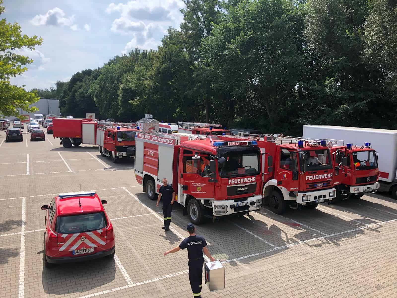 Fichtenwalde: Waldbrand gelöscht - Feuerwehren aus Barnim wohlbehalten zurück